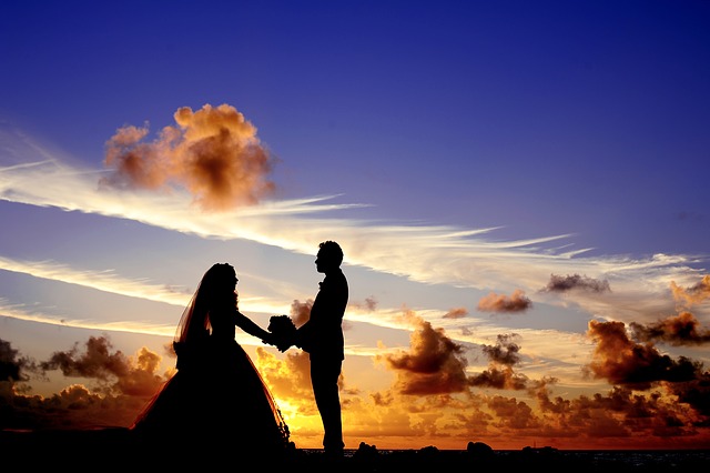 O czym pamiętać biorąc ślub latem?