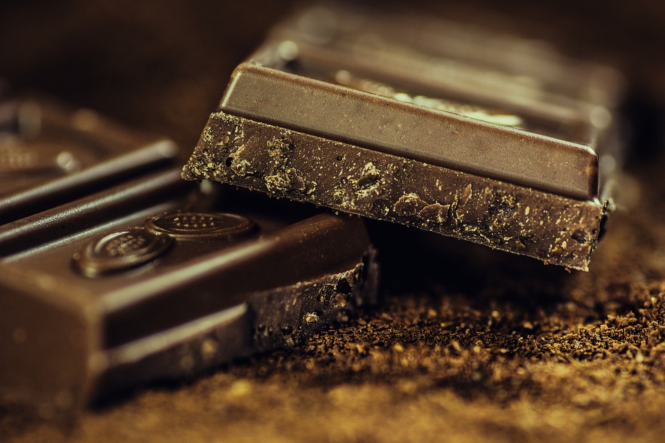 Gorzka czekolada - pyszny sposób na wiele dolegliwości