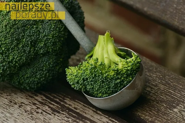 Dlaczego warto spożywać brokuły?