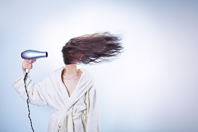 Pielęgnacja włosów: Domowe maseczki z miodu