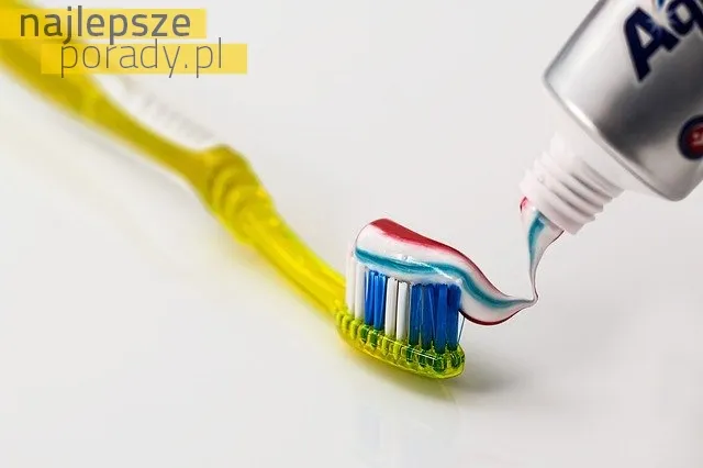 Jak prawidłowo dbać o higienę jamy ustnej?