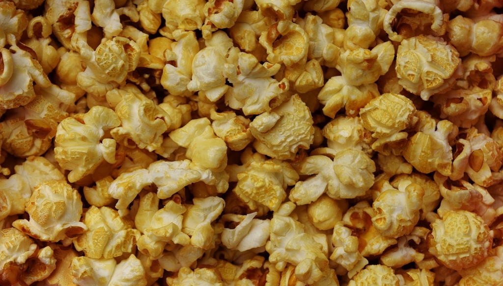 Jak zrobić popcorn karmelowy?